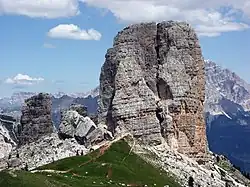 Der Torre Grande von Westen: Vorgelagert Cima Ovest, dahinter Cima Nord (links) und Cima Sud (rechts).