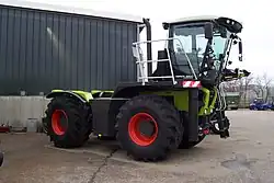 Claas Xerion 3300 saddle trac