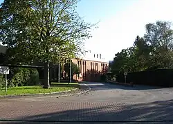 Auffahrt zur Warenannahme der Firma Clausen&nbsp;&&nbsp;Bosse