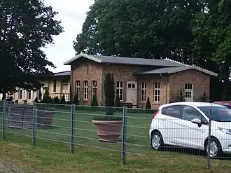 Empfangsgebäude, 2011