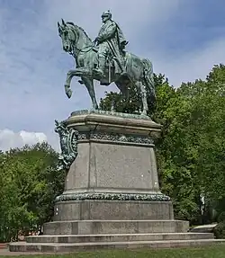 Coburg: Reiterdenkmal des Herzogs Ernst II. im Hofgarten