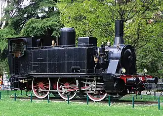 Lokomotive 851.186 als Denkmal in Como