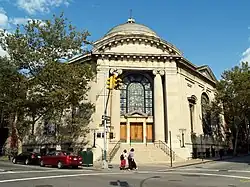Haupteingang zur Synagoge der Beth-Elohim-Gemeinde