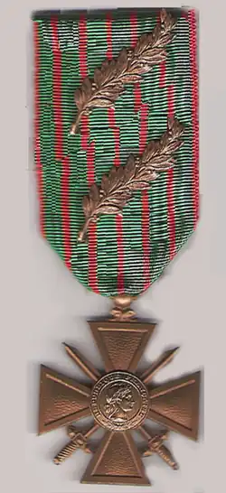 Croix de guerre mit zwei Palmenzweigen