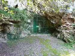 Cueva de Las Chimeneas