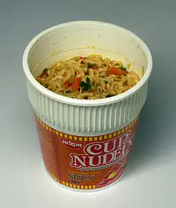 Fertignudelsuppe aus dem Becher von Nissin