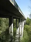 Blick auf den Bogen der Brücke