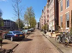 Blick von der westlichen Da Costakade nach Süden auf die Brücke 108 (De Clercqstraat)