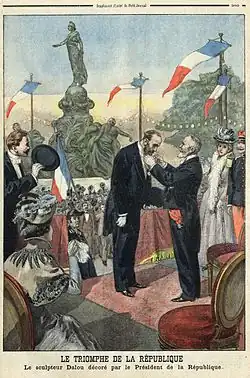 Der Bildhauer Jules Dalou wird vom Präsidenten Émile Loubet (1899) mit einem Orden ausgezeichnet.