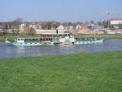 Raddampfer Kurort Rathen an gleicher Stelle im April 2010