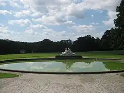 Kopie K5 (Schmauder), Bassin und Nymphengruppe