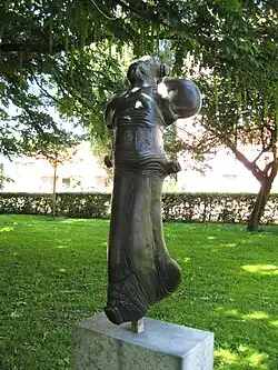 Danseres met tamboerijn, 2000