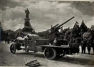 Erhardt-LKW mit österreichischer 8-cm-Kraftwagen-FlaK