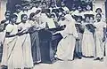 Eine Don Bosco Schwester unterrichtet Musik in Vellore, Indien, 1939