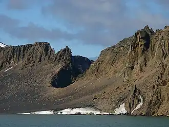 Wand der Caldera mit der Scharte Neptunes Window (2006)