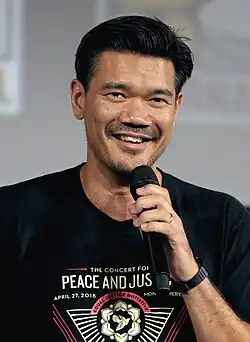 Regisseur Destin Daniel Cretton und Hauptdarsteller Simu Liu auf der San Diego Comic-Con im Juli 2019