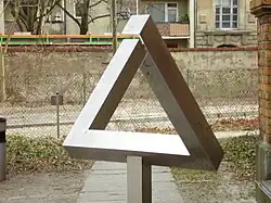 Auflösung der Illusion und …