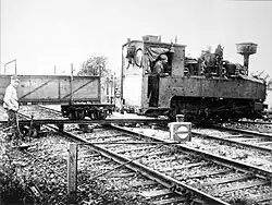 Die Argonnenbahn überquert die zweigleisige Normalspurbahn