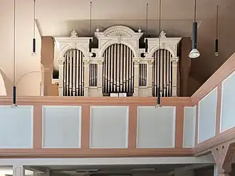 Orgel auf der westlichen Seite