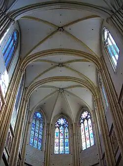 Fünf-Achtel-Schluss der Kathedrale von Dijon