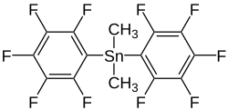 Strukturformel von Dimethylbis(pentafluorphenyl)zinn