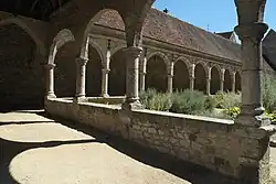 Westliche und nördliche Kreuzgangsarkaden