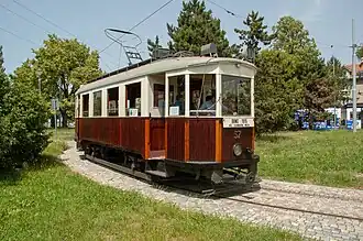 Triebwagen Typ Cmg der Pressburger Bahn, gebaut 1913 von Stauding mit elektrischer Ausrüstung von AEG.