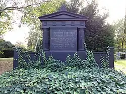 Grabmal der Familie Hertzog