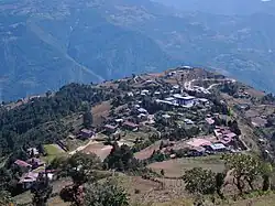 Blick auf Drametse im Bezirk Mongar