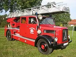 Historische Drehleiter von 1952, Rheinland-Pfälzisches Feuerwehrmuseum Hermeskeil