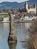 Dreikantonseck (Schwyz, St. Gallen und Zürich) Grenzsäule im Zürichsee