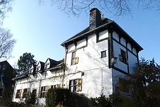 Alter Wachturm am Dreiländerweg, heute Wohnhaus