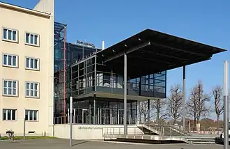 Gebäude