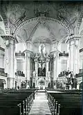 Innenansicht mit Altar 1901