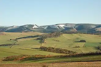Die Dunslair Heights mit beiden Nebenkuppen
