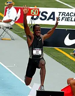 Dwight Phillips, 2004 Olympiasieger, verteidigte seinen Titel&nbsp;souverän