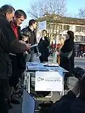 Info-Stand in Kehl (Baden-Württemberg) während der 1. internationalen EDE-Konferenz in Straßburg, 27. Februar bis 1. März 2009