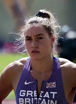 Holly Mills – Wettkampf beendet nach dem&nbsp;Weitsprung