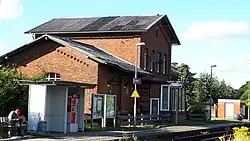 Empfangsgebäude der Haltepunktes.