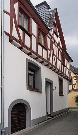 Nikolausstraße 14 bezeichnet 1614, später erweitert