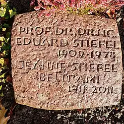 Eduard Stiefel (1909–1978) Mathematiker. Grab auf dem Friedhof Witikon, Zürich