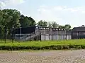 Ehemaliges erstes Gebäude zur Unterbringung von Militärtechnik