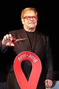 Elton John bei einer Solidaritäts­veranstaltung am Welt-AIDS-Tag 2011 in Sydney (Australien)