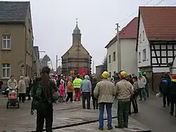 Die Kirche während des Transports (Oktober 2007)