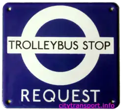 Kennzeichnung einer Bedarfshaltestelle beim Londoner Trolleybus