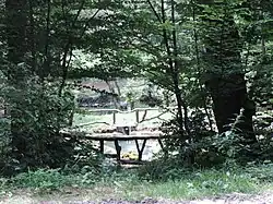 Kleine Wasserfontäne beim Karlsbrunnen