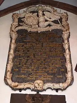 Epitaph für Philipp Fürstenberger (1695–1723) von Johann Friedrich (der Ältere) Funk (1706–1775) Im Kreuzgang des Basler Münsters. Die aufgesetzte Marmorrahmung «à palmes» am Epitaph für Philipp Fürstenberger ist von auffallender Ähnlichkeit zu geschnitzten Spiegelrahmen seiner Werkstatt. 1742 wird Johann Friedrich «Spiegelhändler und Sculpteur» genannt.