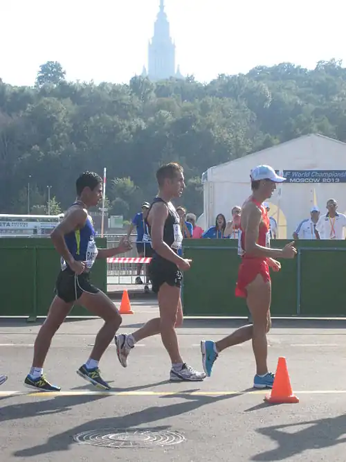 Erick Barrondo (links) – nach drei Verwarnungen&nbsp;disqualifiziert