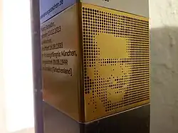 Erinnerungszeichen für Franz Scheider vor der Belgradstraße 16 in München-Schwabing