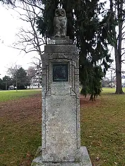 Ernst Götzinger (1837–1896) Germanist, Historiker. Gedenkstein. Kantonsschule am Burggraben in St. Gallen